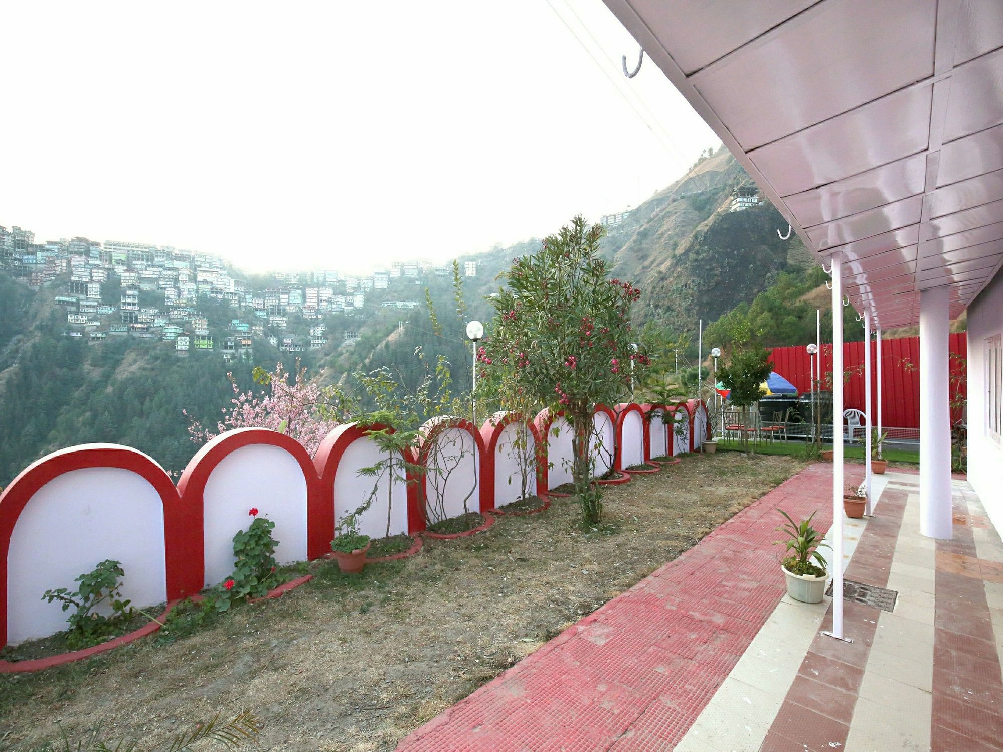 Oyo 10303 Home Himsutra Bhatakuffer Shimla Buitenkant foto